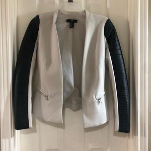HM open blazer